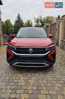 Внедорожник / Кроссовер Volkswagen Taos 2022 в 
