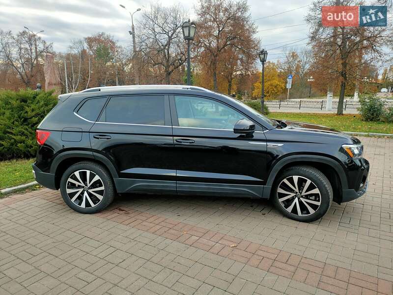 Внедорожник / Кроссовер Volkswagen Taos 2022 в Сумах