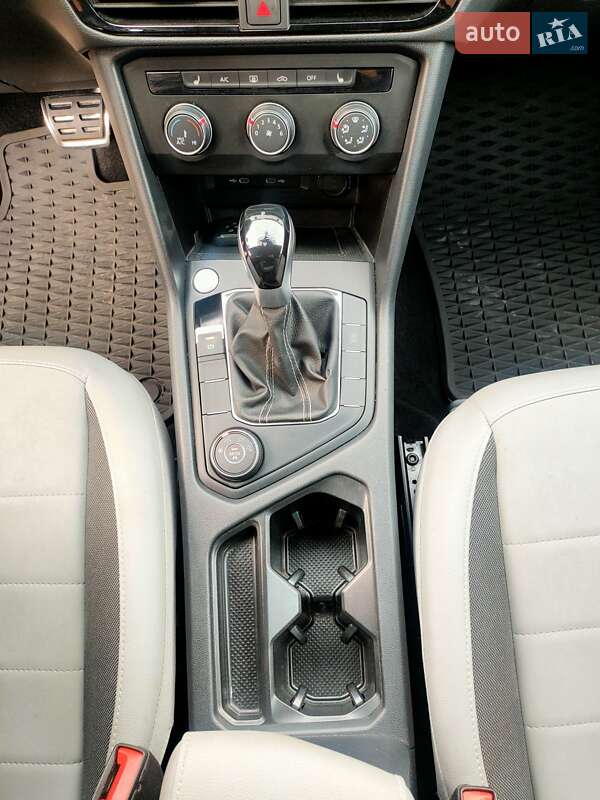 Внедорожник / Кроссовер Volkswagen Taos 2022 в Сумах