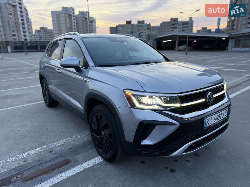Внедорожник / Кроссовер Volkswagen Taos 2023 в Киеве