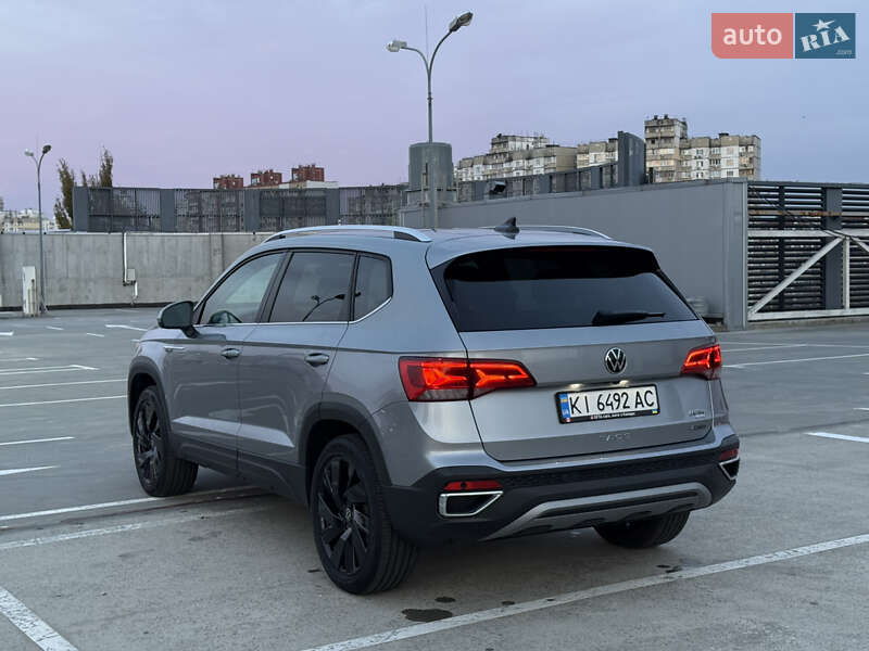 Внедорожник / Кроссовер Volkswagen Taos 2023 в Киеве