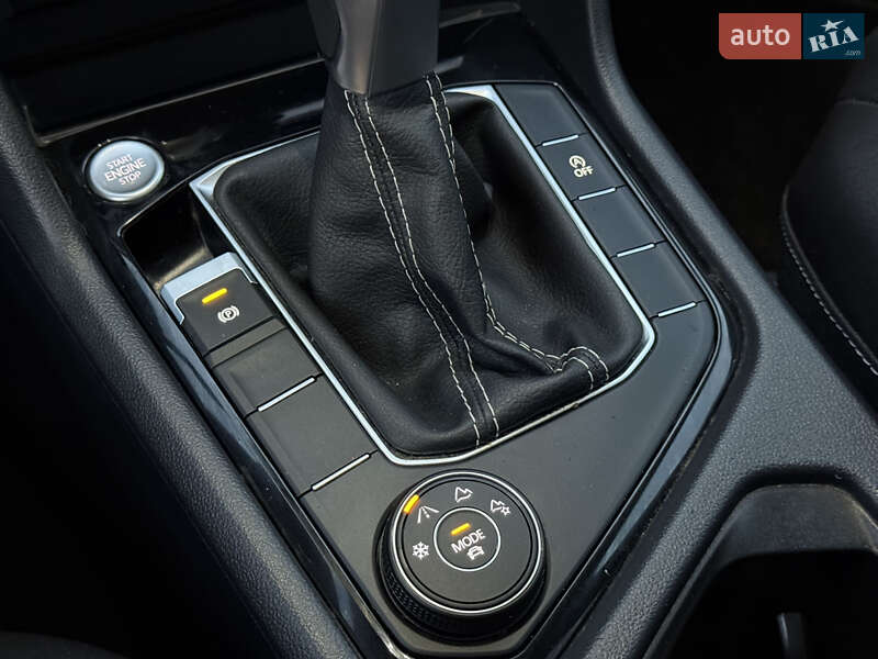 Внедорожник / Кроссовер Volkswagen Taos 2023 в Киеве