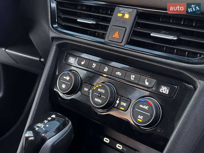 Внедорожник / Кроссовер Volkswagen Taos 2023 в Киеве