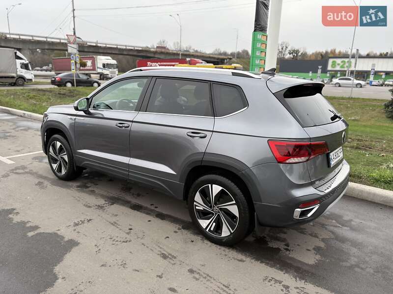 Позашляховик / Кросовер Volkswagen Taos 2024 в Києві