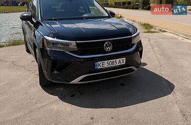 Позашляховик / Кросовер Volkswagen Taos 2022 в Дніпрі