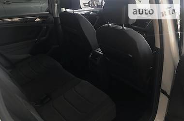 Внедорожник / Кроссовер Volkswagen Tiguan Allspace 2018 в Житомире