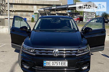 Позашляховик / Кросовер Volkswagen Tiguan Allspace 2018 в 