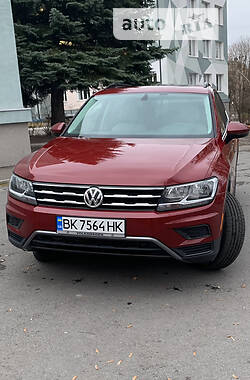 Внедорожник / Кроссовер Volkswagen Tiguan Allspace 2019 в Ровно