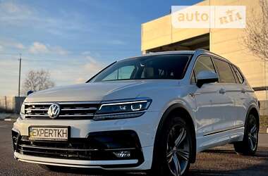 Внедорожник / Кроссовер Volkswagen Tiguan Allspace 2018 в Киеве