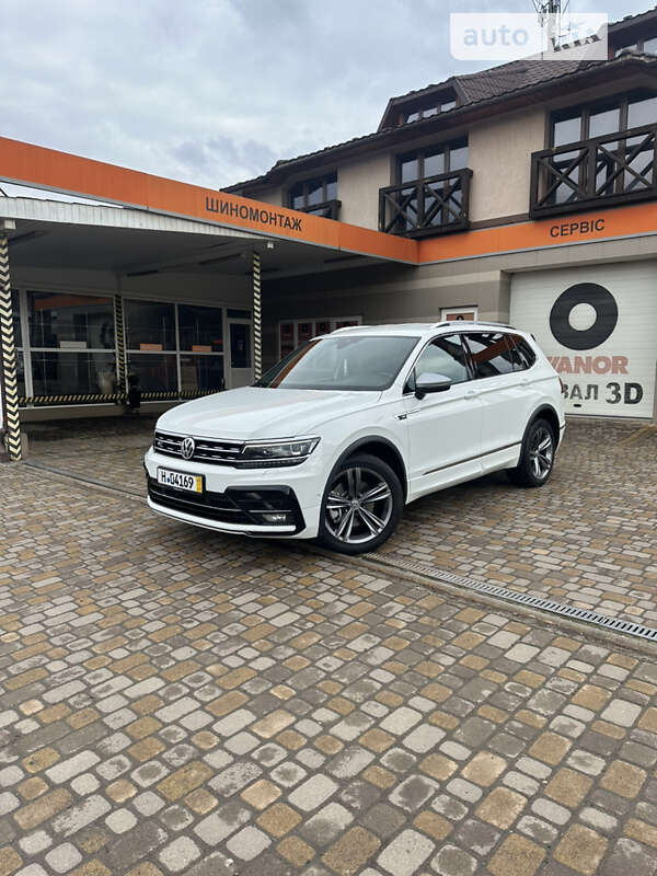 Позашляховик / Кросовер Volkswagen Tiguan Allspace 2019 в Сваляві