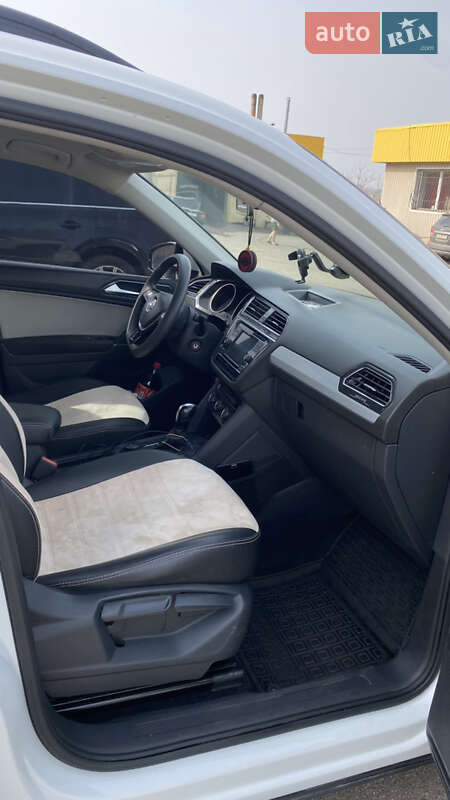 Внедорожник / Кроссовер Volkswagen Tiguan Allspace 2018 в Кривом Роге фото 13 Внедорожник / Кроссовер Volkswagen Tiguan Allspace 2018 в Кривом Роге