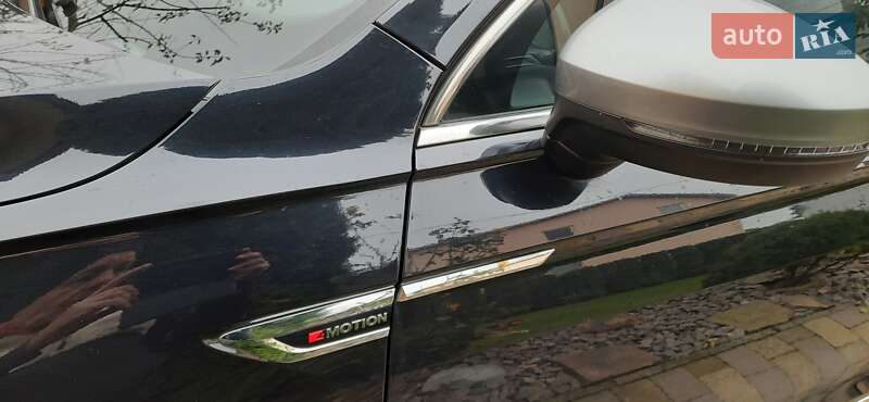 Внедорожник / Кроссовер Volkswagen Tiguan Allspace 2018 в Львове