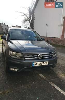 Внедорожник / Кроссовер Volkswagen Tiguan Allspace 2017 в Харькове