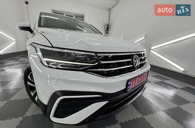 Внедорожник / Кроссовер Volkswagen Tiguan Allspace 2022 в Дрогобыче