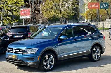 Внедорожник / Кроссовер Volkswagen Tiguan Allspace 2019 в 