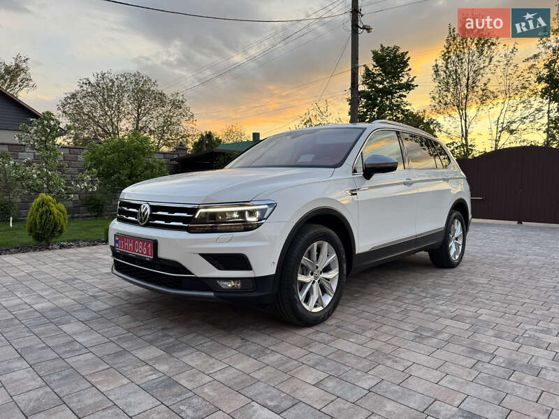 Внедорожник / Кроссовер Volkswagen Tiguan Allspace 2020 в 