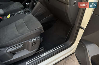 Внедорожник / Кроссовер Volkswagen Tiguan Allspace 2020 в 