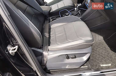 Внедорожник / Кроссовер Volkswagen Tiguan Allspace 2022 в 