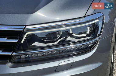 Позашляховик / Кросовер Volkswagen Tiguan Allspace 2021 в 