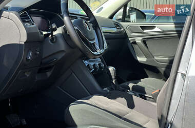 Позашляховик / Кросовер Volkswagen Tiguan Allspace 2021 в 