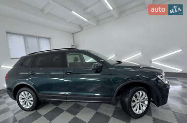 Внедорожник / Кроссовер Volkswagen Tiguan Allspace 2019 в 