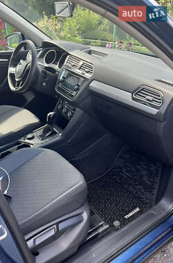 Внедорожник / Кроссовер Volkswagen Tiguan Allspace 2018 в 
