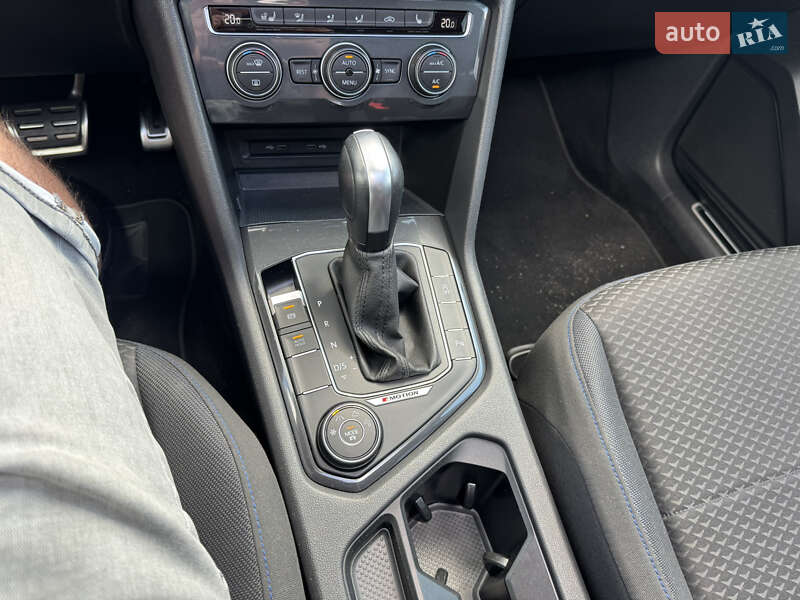 Внедорожник / Кроссовер Volkswagen Tiguan Allspace 2020 в Староконстантинове