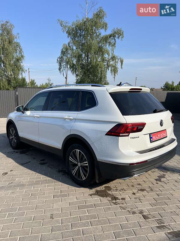 Внедорожник / Кроссовер Volkswagen Tiguan Allspace 2019 в Полтаве