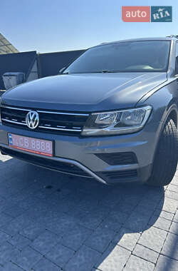 Внедорожник / Кроссовер Volkswagen Tiguan Allspace 2017 в Самборе