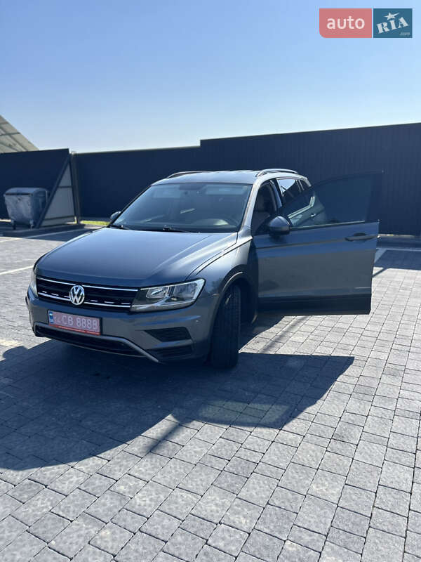Внедорожник / Кроссовер Volkswagen Tiguan Allspace 2017 в Самборе