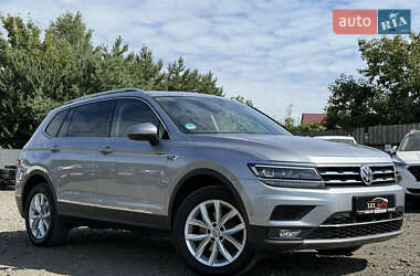 Внедорожник / Кроссовер Volkswagen Tiguan Allspace 2020 в Луцке