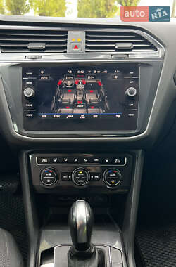 Внедорожник / Кроссовер Volkswagen Tiguan Allspace 2019 в 