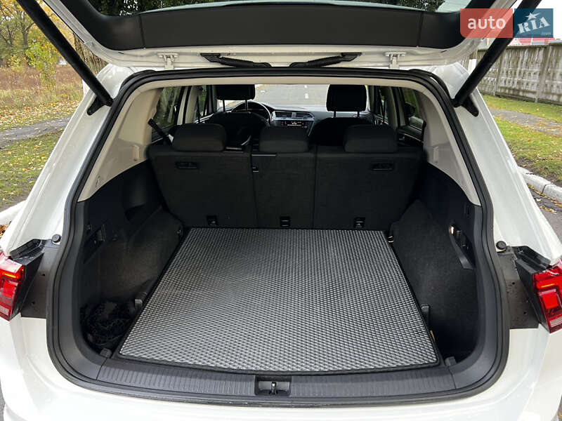 Позашляховик / Кросовер Volkswagen Tiguan Allspace 2019 в Кременчуці фото 20 Позашляховик / Кросовер Volkswagen Tiguan Allspace 2019 в Кременчуці
