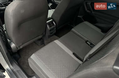 Внедорожник / Кроссовер Volkswagen Tiguan Allspace 2018 в 
