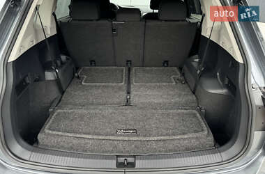 Внедорожник / Кроссовер Volkswagen Tiguan Allspace 2018 в 