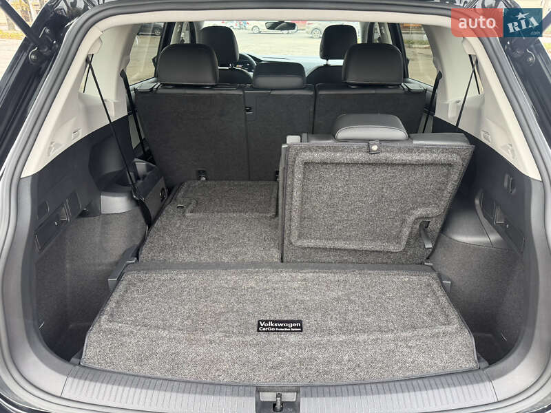 Внедорожник / Кроссовер Volkswagen Tiguan Allspace 2023 в Сумах