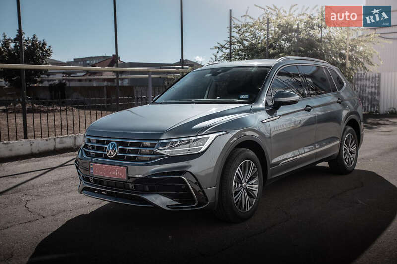 Внедорожник / Кроссовер Volkswagen Tiguan Allspace 2024 в Черновцах