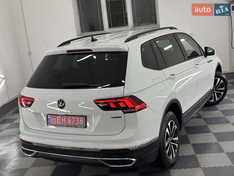 Внедорожник / Кроссовер Volkswagen Tiguan Allspace 2022 в Трускавце