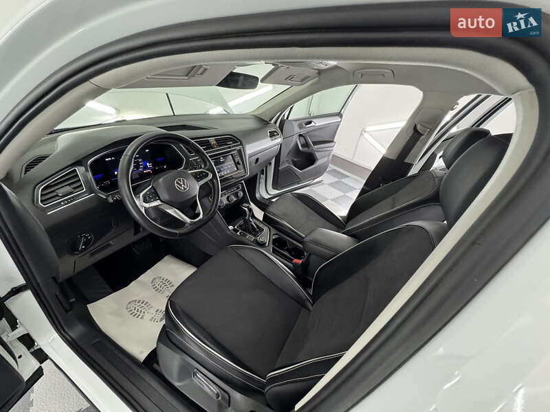Внедорожник / Кроссовер Volkswagen Tiguan Allspace 2022 в Трускавце
