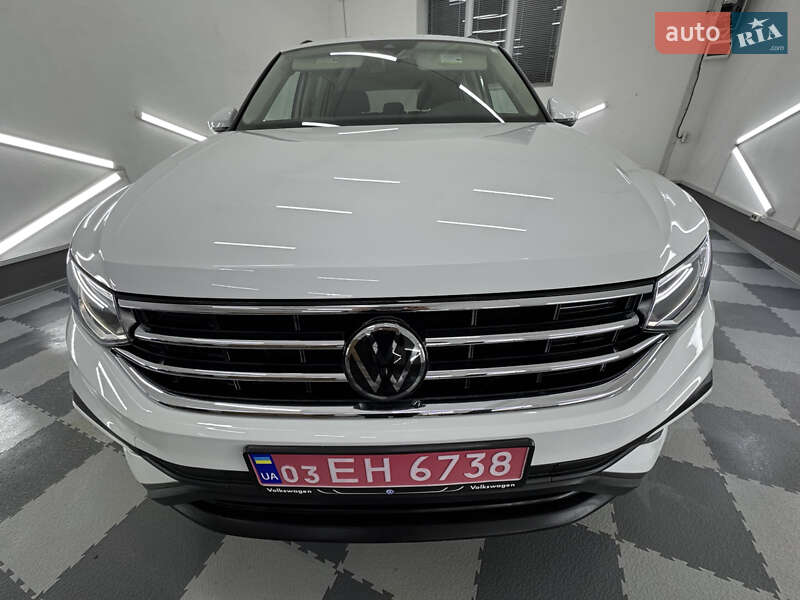 Внедорожник / Кроссовер Volkswagen Tiguan Allspace 2022 в Трускавце