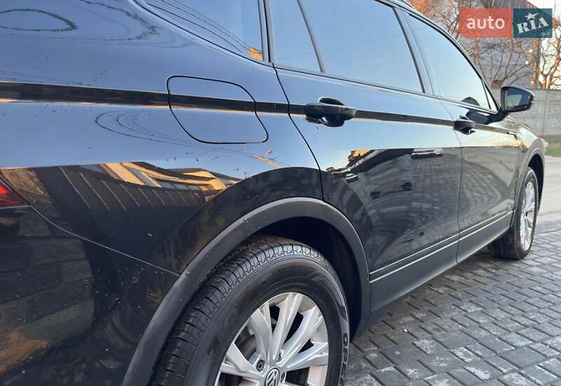 Позашляховик / Кросовер Volkswagen Tiguan Allspace 2017 в Івано-Франківську