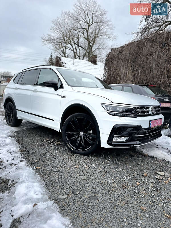 Внедорожник / Кроссовер Volkswagen Tiguan Allspace 2021 в Львове