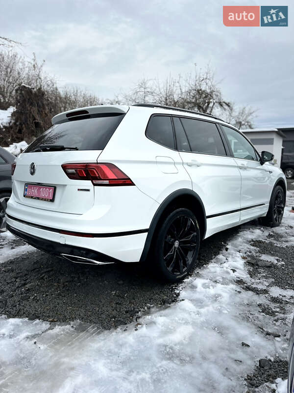 Внедорожник / Кроссовер Volkswagen Tiguan Allspace 2021 в Львове