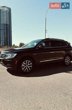 Внедорожник / Кроссовер Volkswagen Tiguan Allspace 2021 в Нежине