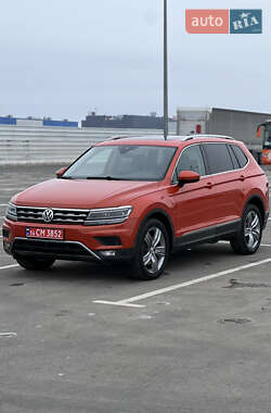 Внедорожник / Кроссовер Volkswagen Tiguan Allspace 2018 в Львове