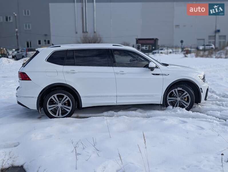 Внедорожник / Кроссовер Volkswagen Tiguan Allspace 2018 в Львове