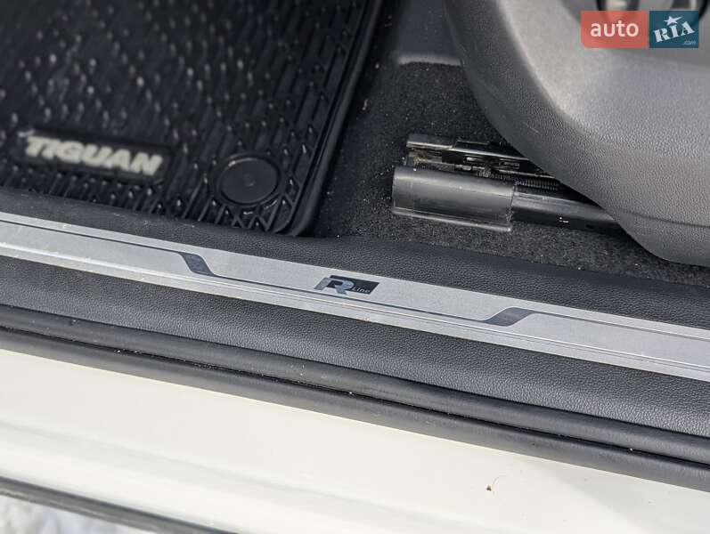 Внедорожник / Кроссовер Volkswagen Tiguan Allspace 2018 в Львове