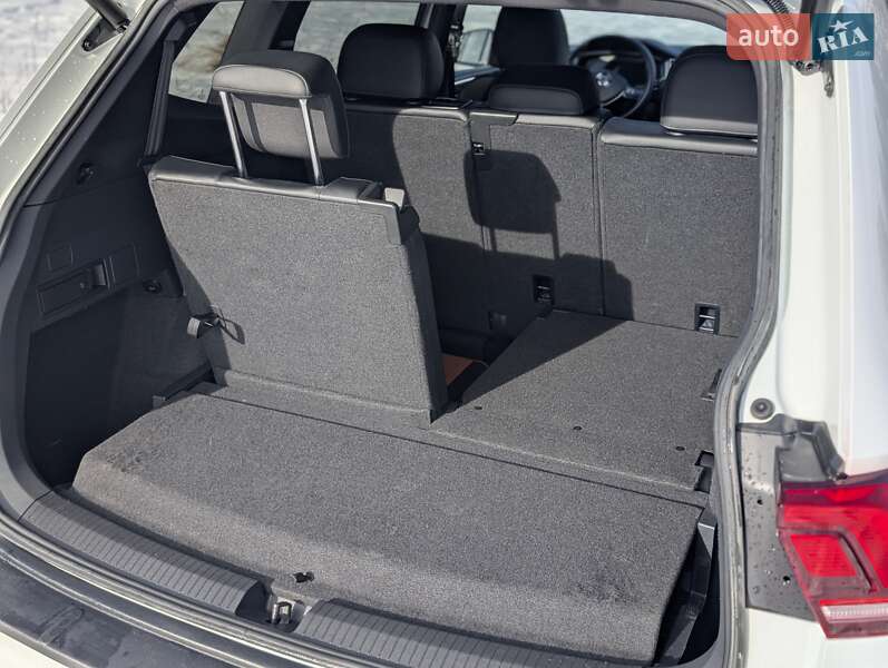 Внедорожник / Кроссовер Volkswagen Tiguan Allspace 2018 в Львове