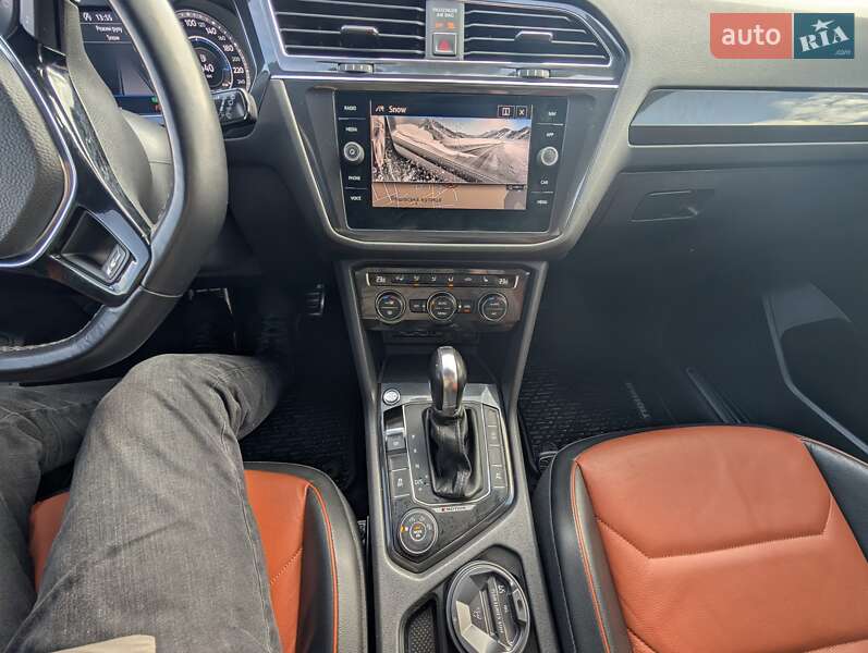 Внедорожник / Кроссовер Volkswagen Tiguan Allspace 2018 в Львове