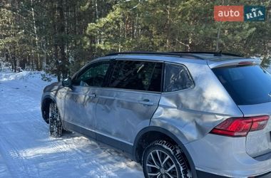Внедорожник / Кроссовер Volkswagen Tiguan Allspace 2019 в Ирпене